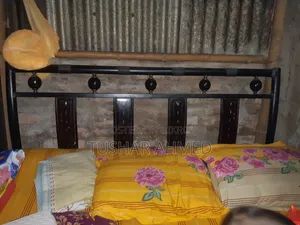স্টিলের বড় খাটটি সেম হবে