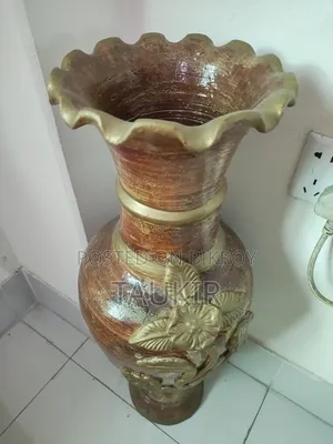 Flower Vase - মাটির ফুলদানি