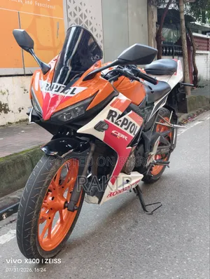 Honda CBR 2019 Orange