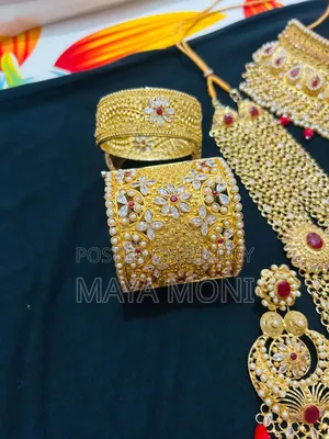 Semi Bridal Set
