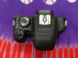 ক্যানন ৮০০ডি