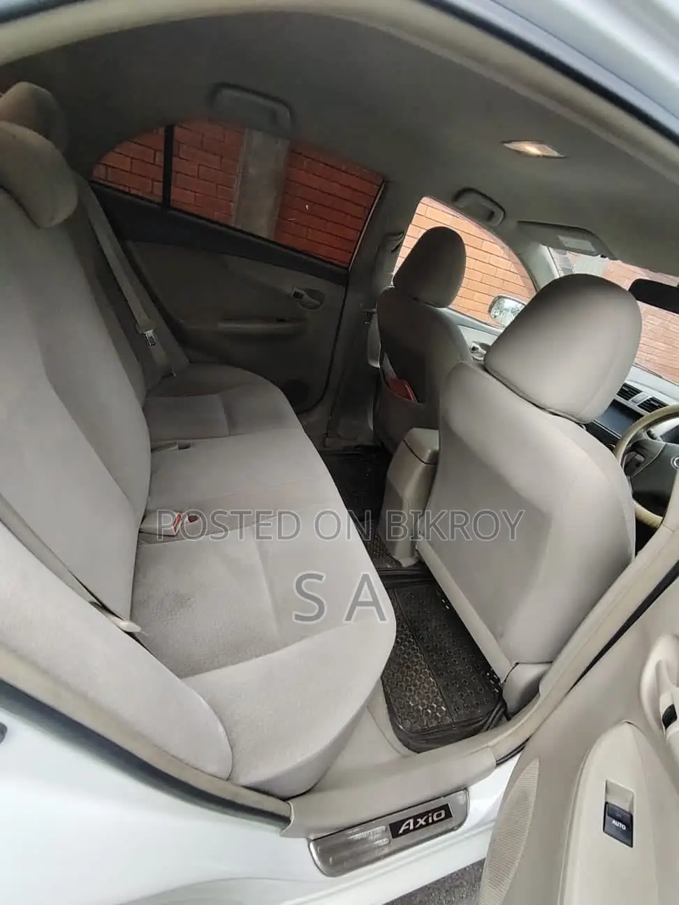 Toyota Axio 2010 White