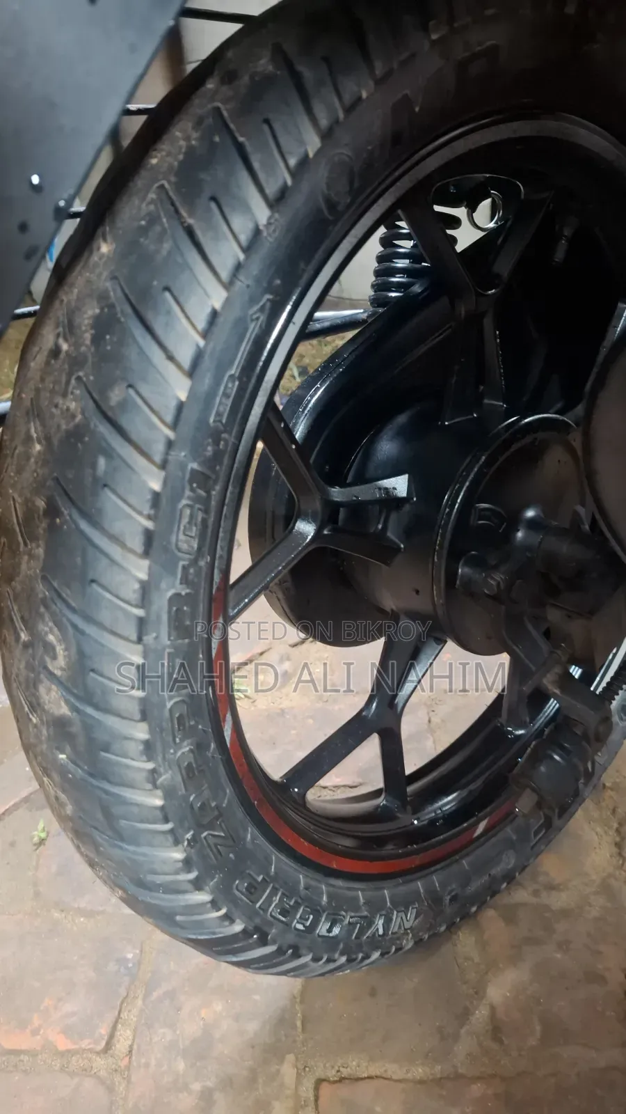 বাজাজ ডিসকভার ১২৫ ২০২১ ব্ল্যাক