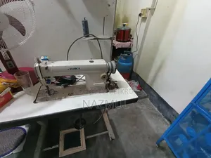 ​রানিং Juki ইন্ডাস্ট্রিয়াল সেলাই মেশিন বিক্রি হবে