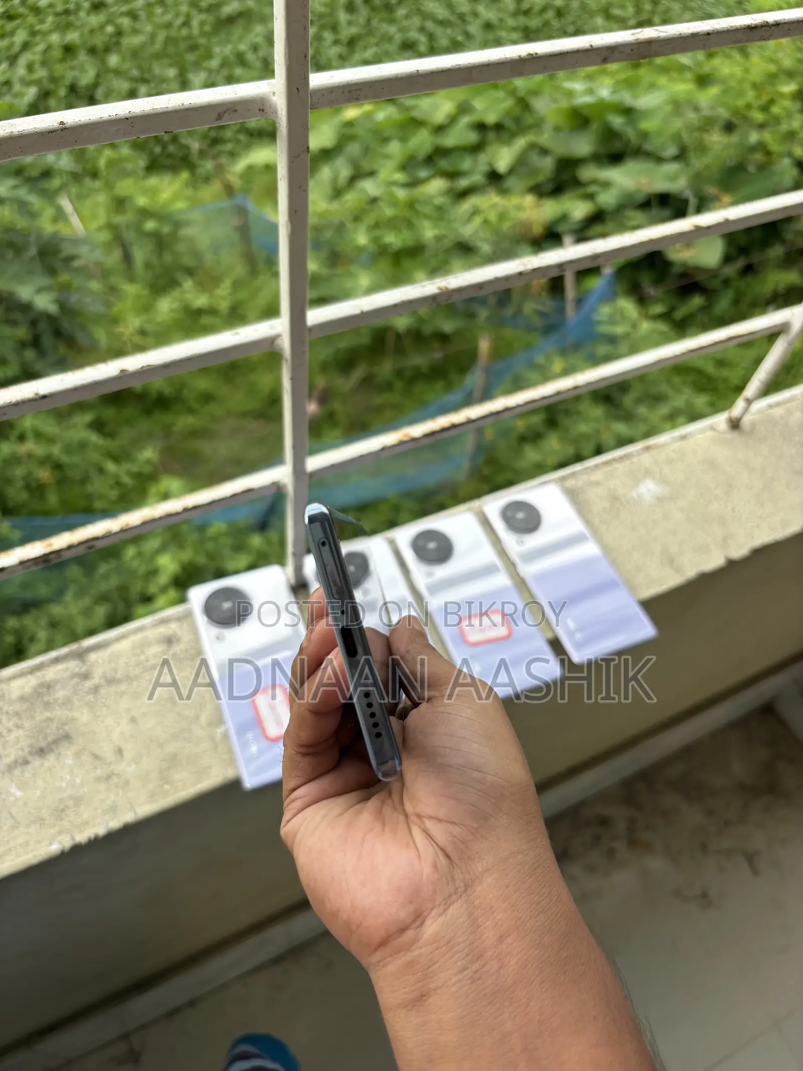 ভিভো এস১৭ ২৫৬ জিবি সাদা