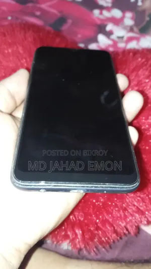 Samsung A10 32 GB Black