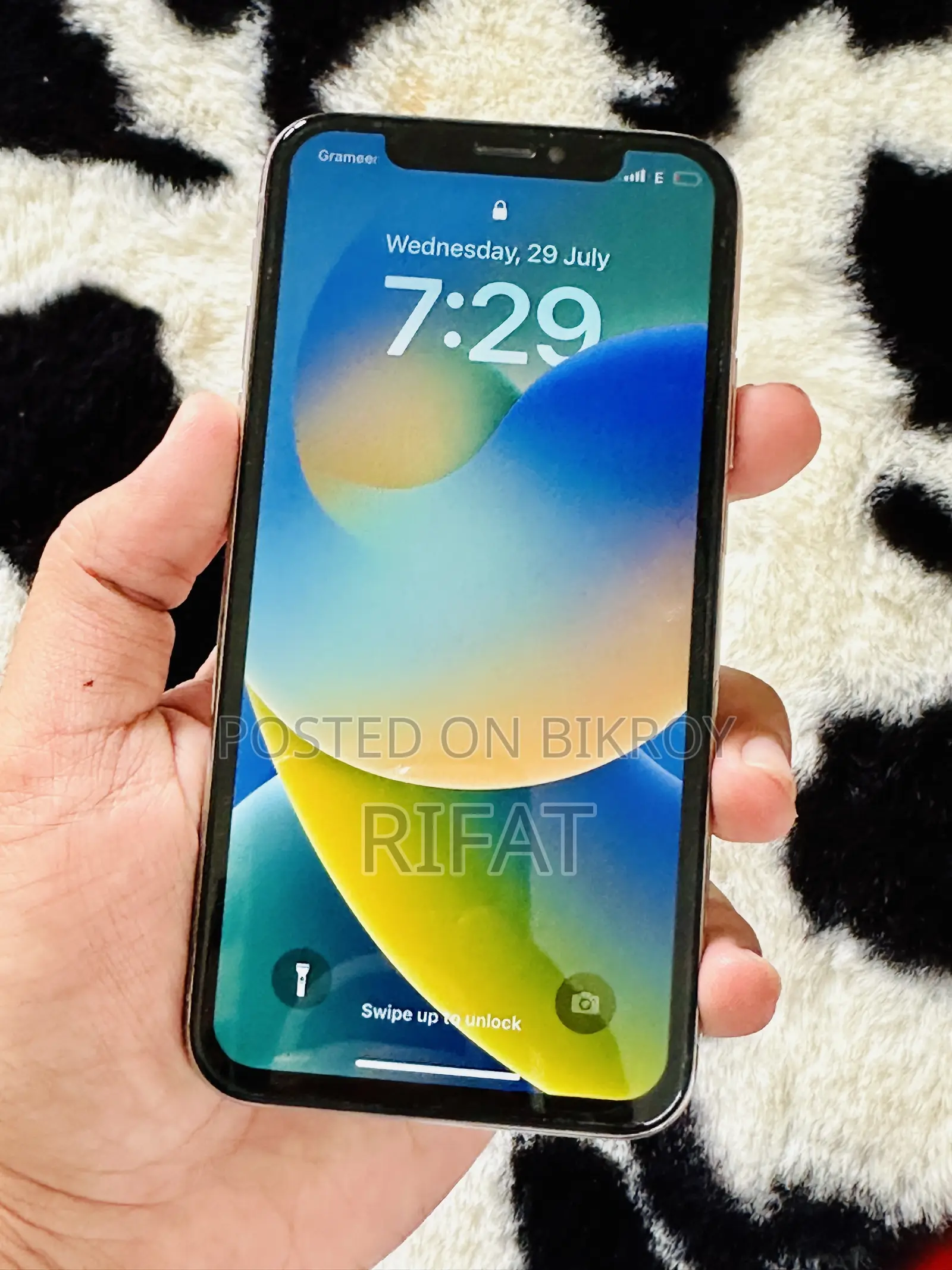 Apple iPhone X 64 GB White