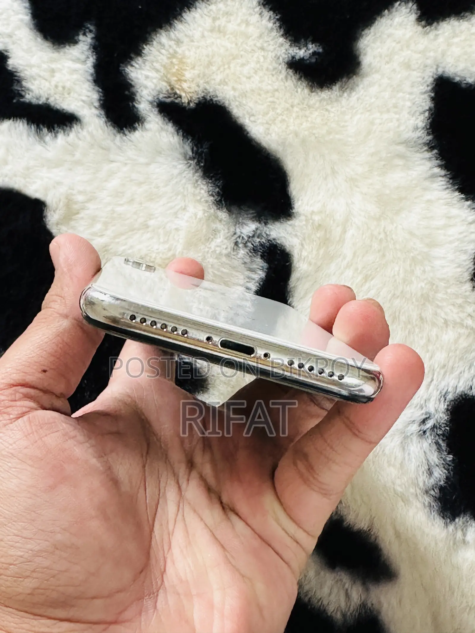 Apple iPhone X 64 GB White