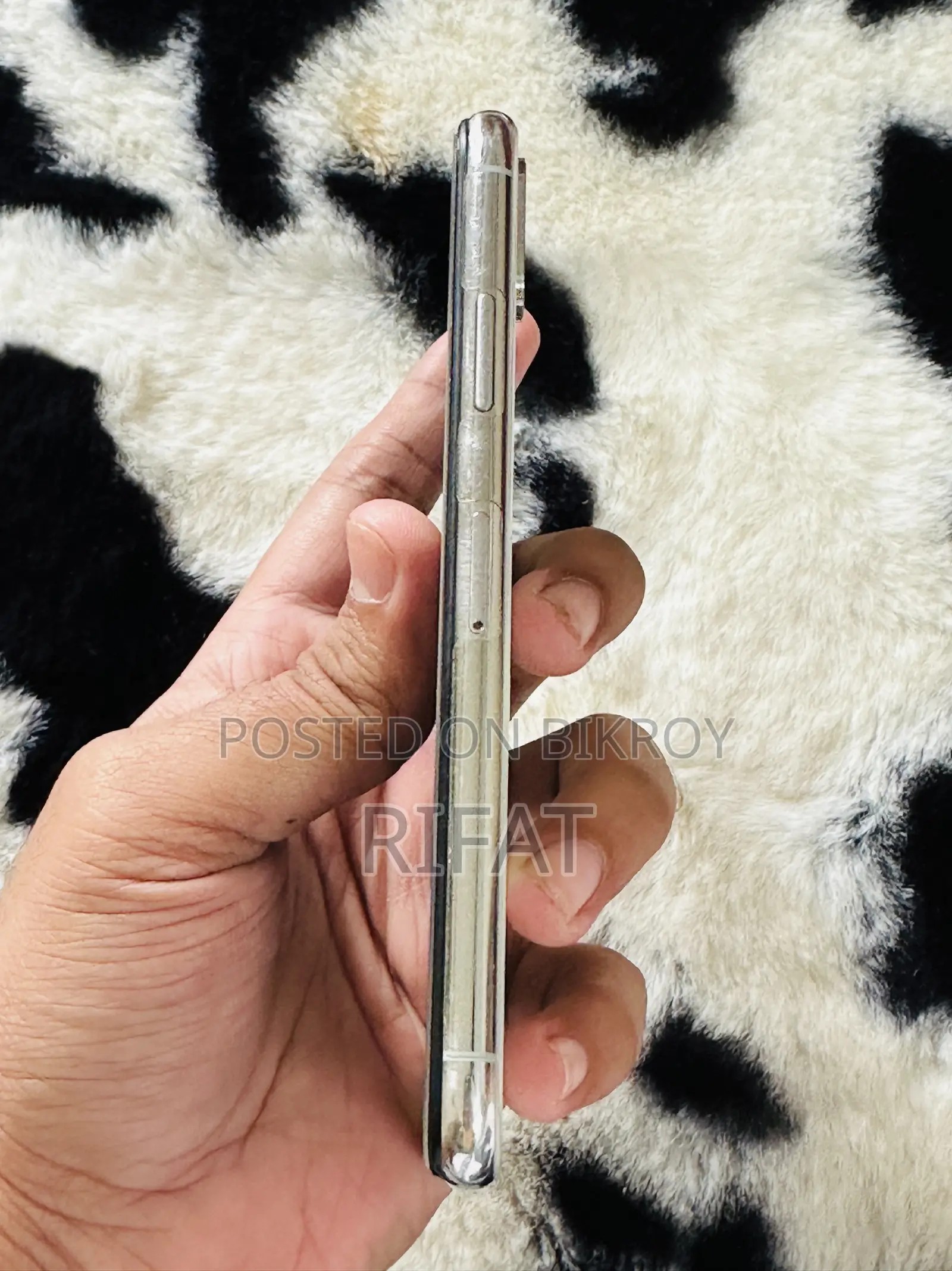 Apple iPhone X 64 GB White