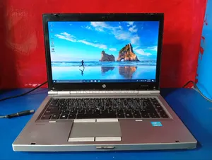 Laptop HP Compaq 8440p 4GB Intel Core i7 HDD 500GB