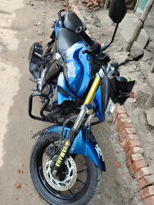 ইয়ামাহা এফজেডএস ভি২ ২০১৯ নীল