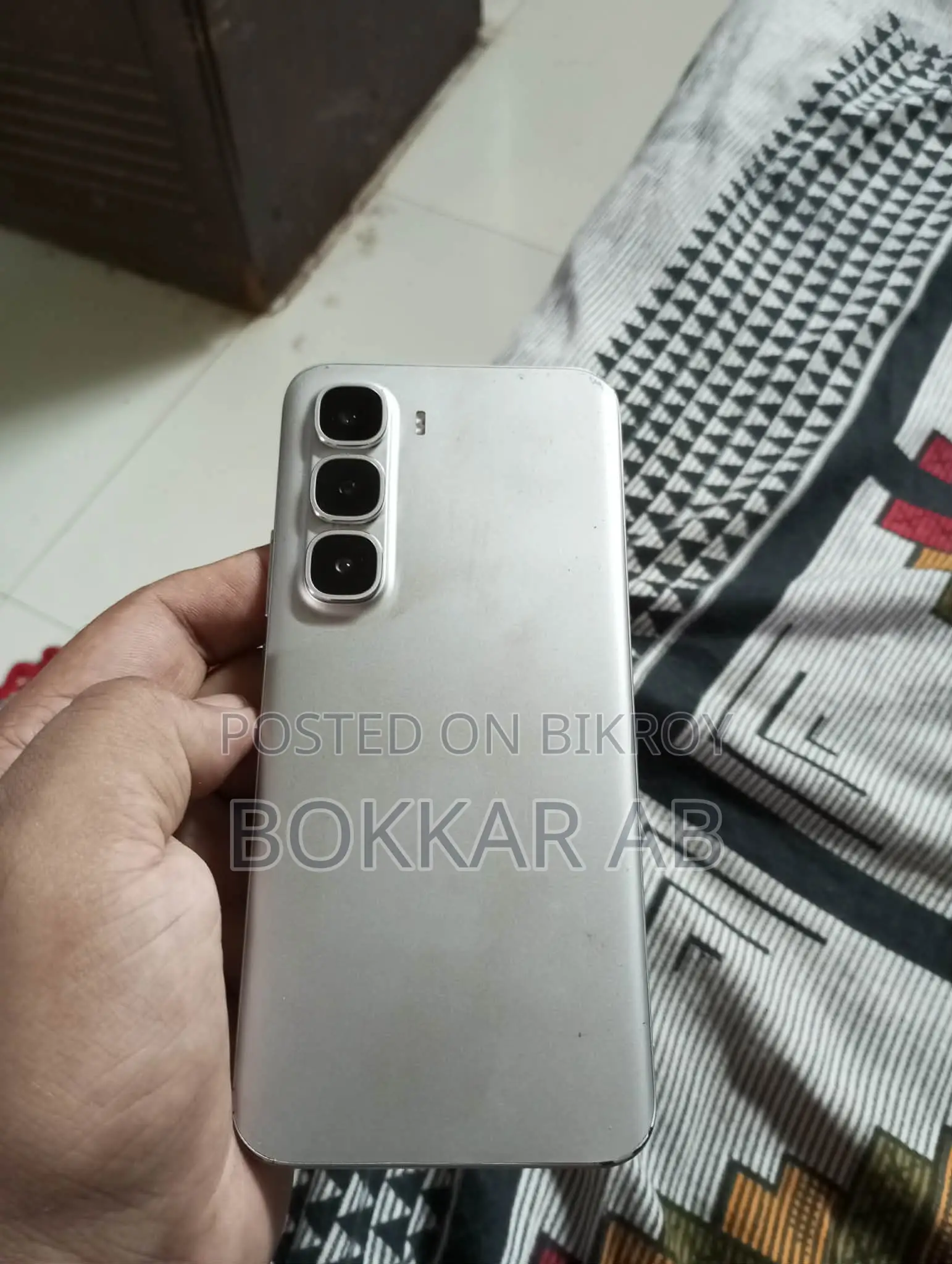 ইনফিনিক্স হট ৬০ প্রো+ ২৫৬ জিবি সাদা