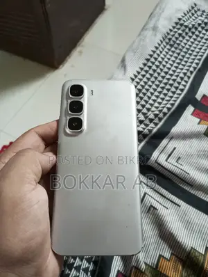 ইনফিনিক্স হট ৬০ প্রো+ ২৫৬ জিবি সাদা