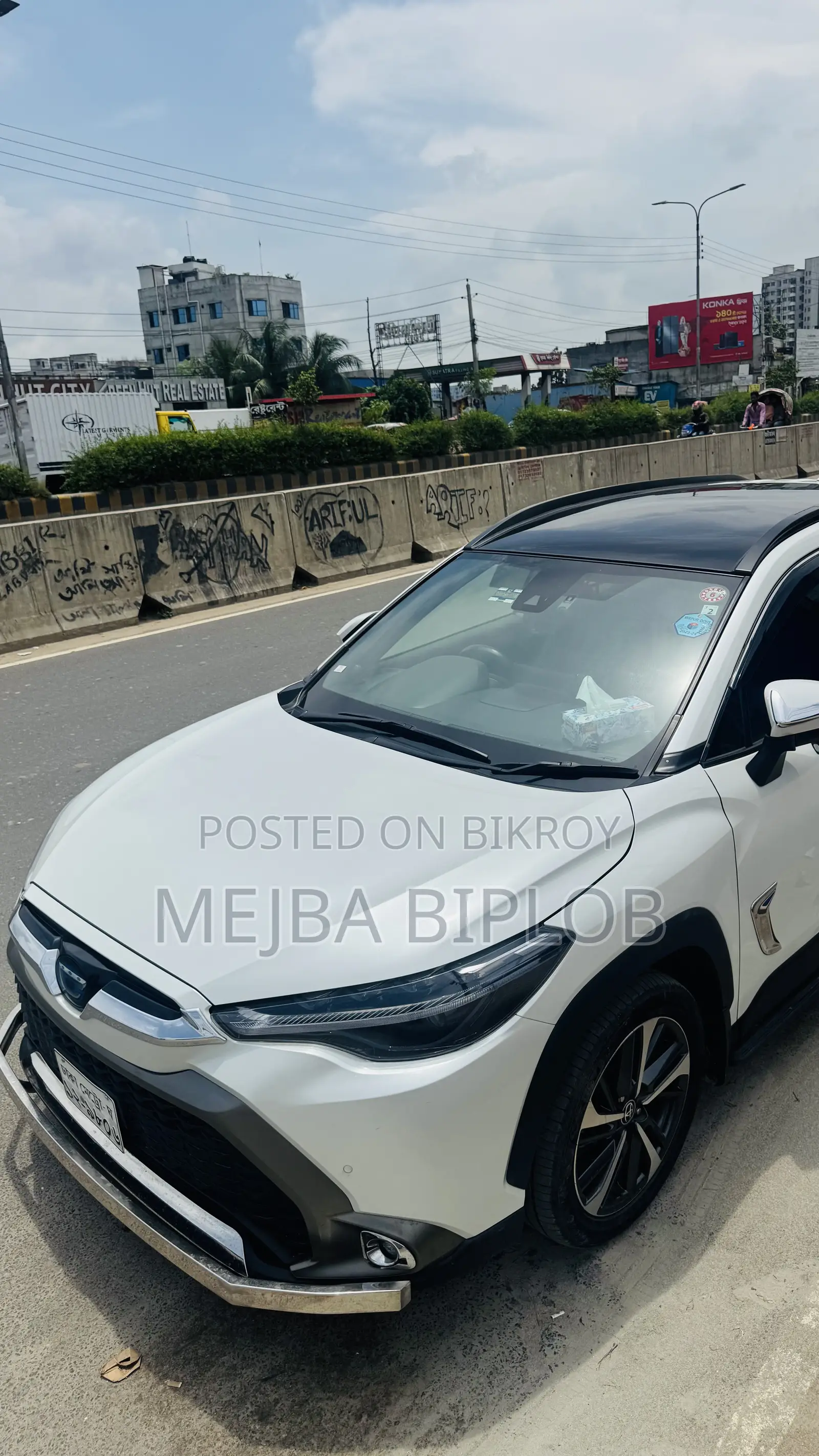 Toyota Corolla Cross 1.8 Hybrid AWD 2022 Pearl