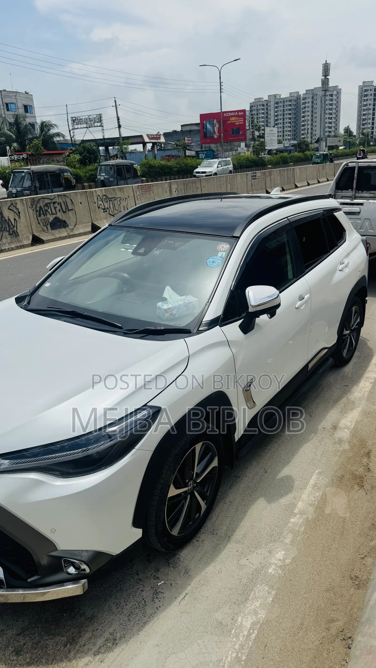 Toyota Corolla Cross 1.8 Hybrid AWD 2022 Pearl