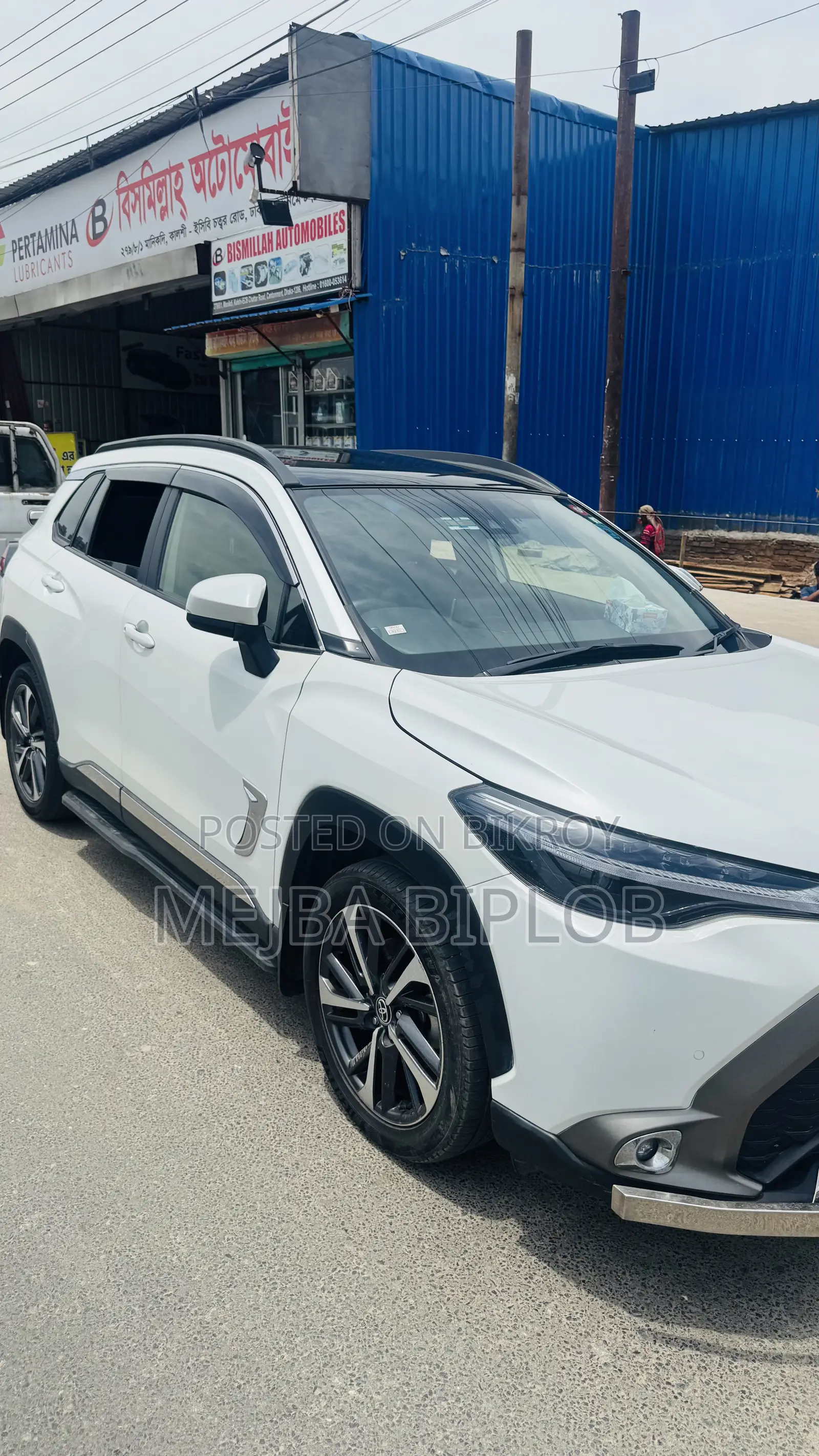 Toyota Corolla Cross 1.8 Hybrid AWD 2022 Pearl