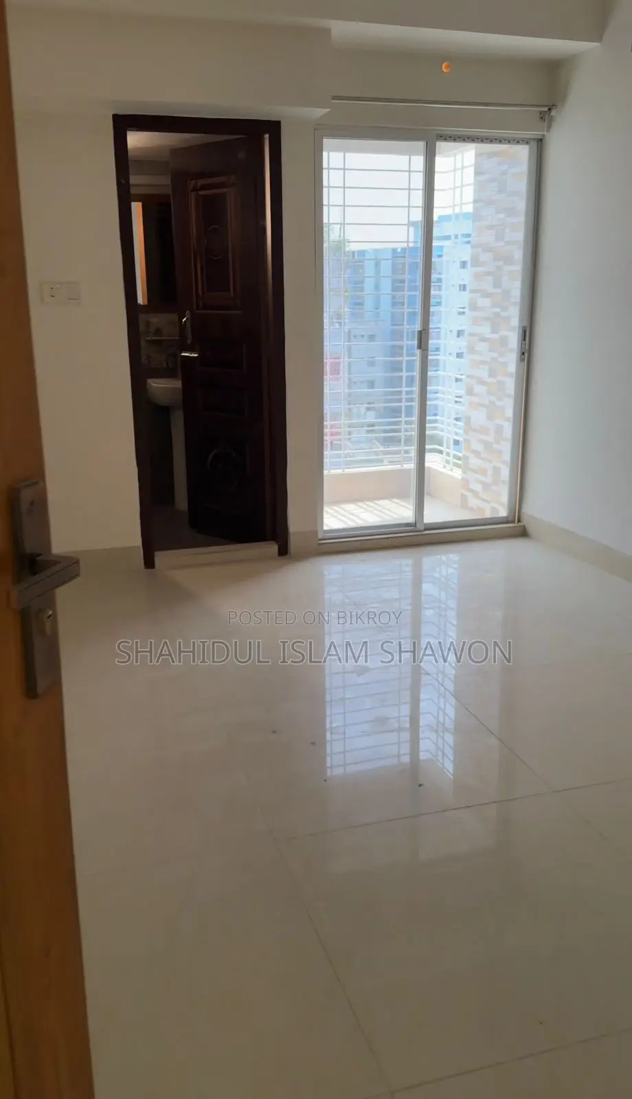 4 Bedroom Apartment in Aftab Nagar for Sale
