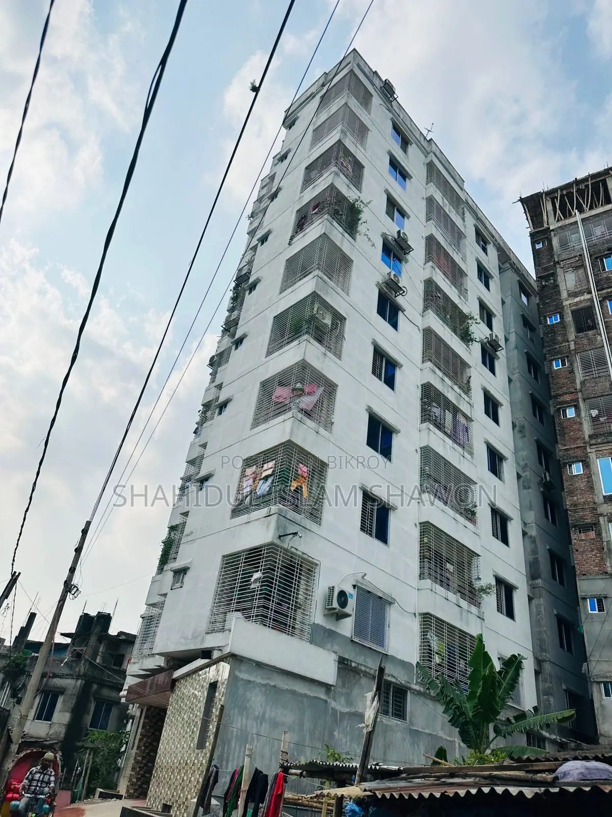 4 Bedroom Apartment in Aftab Nagar for Sale