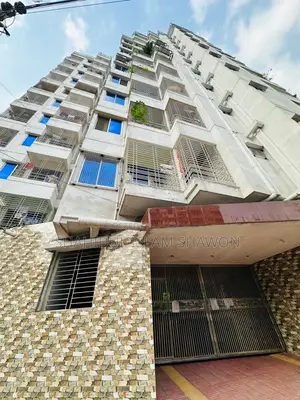 4 Bedroom Apartment in Aftab Nagar for Sale