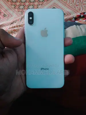 অ্যাপল আইফোন এক্স ২৫৬ জিবি হোয়াইট
