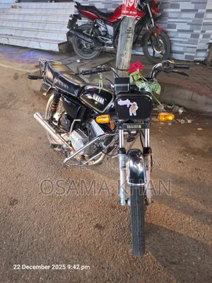 ইয়ামাহা ২০০১ ব্ল্যাক