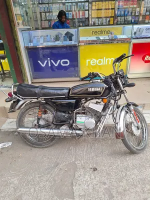 ইয়ামাহা ২০০১ ব্ল্যাক