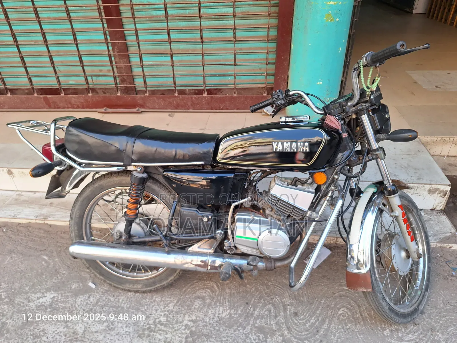 ইয়ামাহা ২০০১ ব্ল্যাক