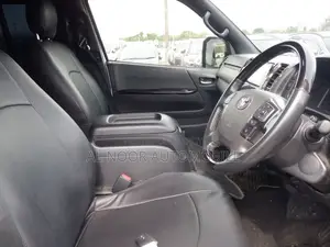Toyota HiAce 2021 White