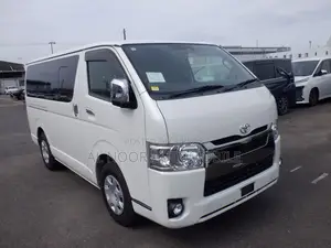 Toyota HiAce 2021 White