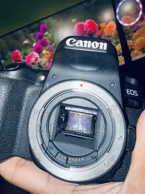 Canon 77D /18-55mm Lens