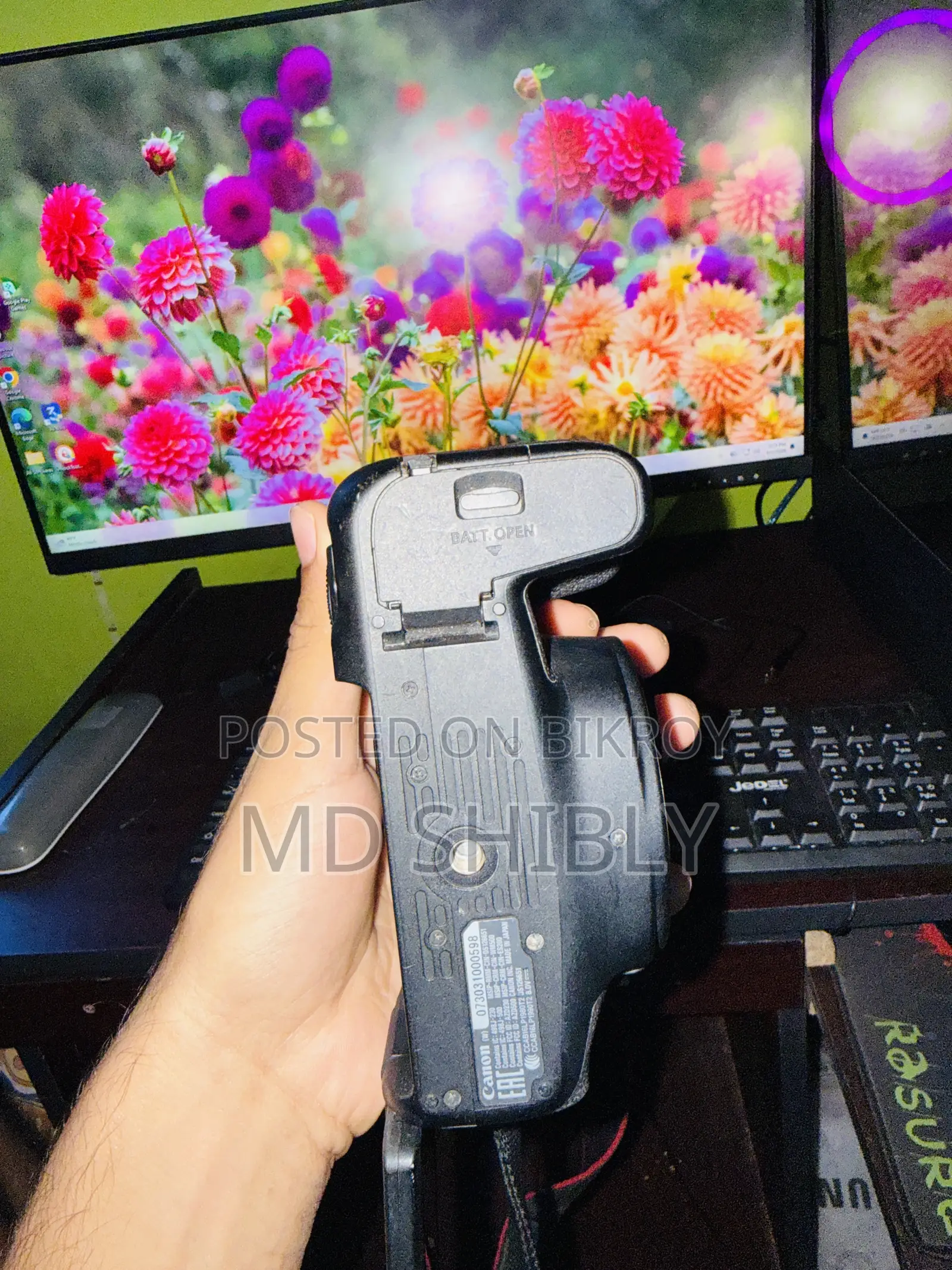 Canon 77D /18-55mm Lens