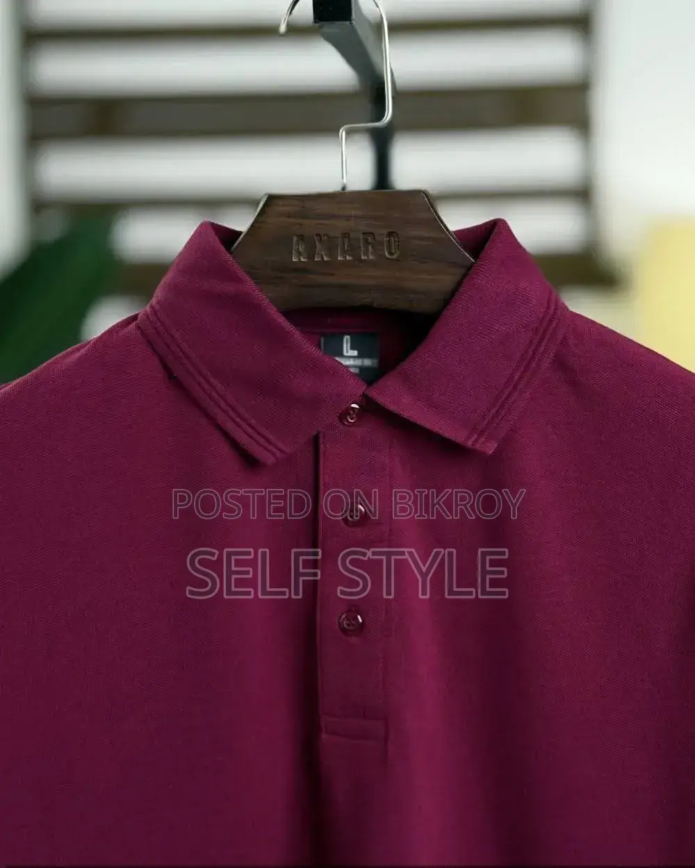 Are you looking for a polo that is both smart and comfortable?