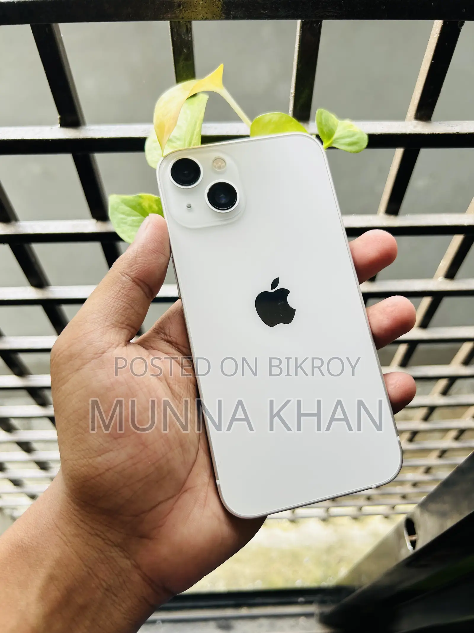 Apple iPhone 13 256 GB White