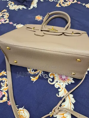 Good New Handbag
