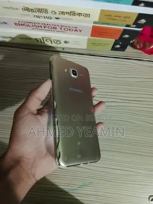 Samsung Galaxy J7 16 GB