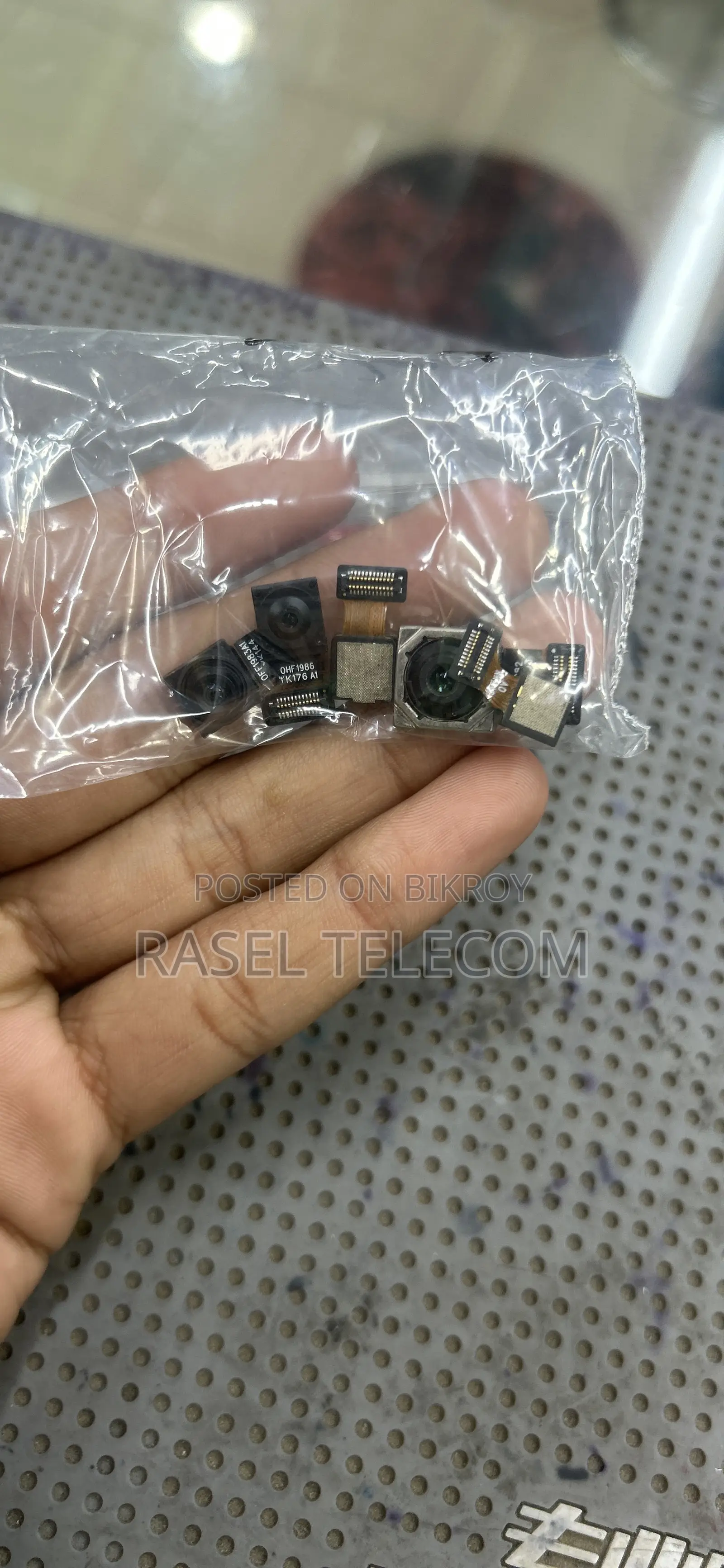 Redme Not 9 Camara Font + Back