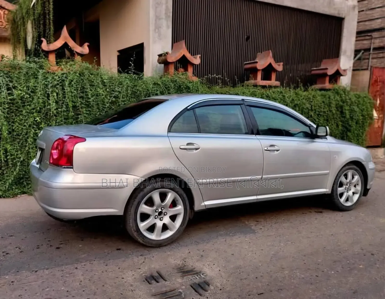 Toyota Avensis 2004 Gold