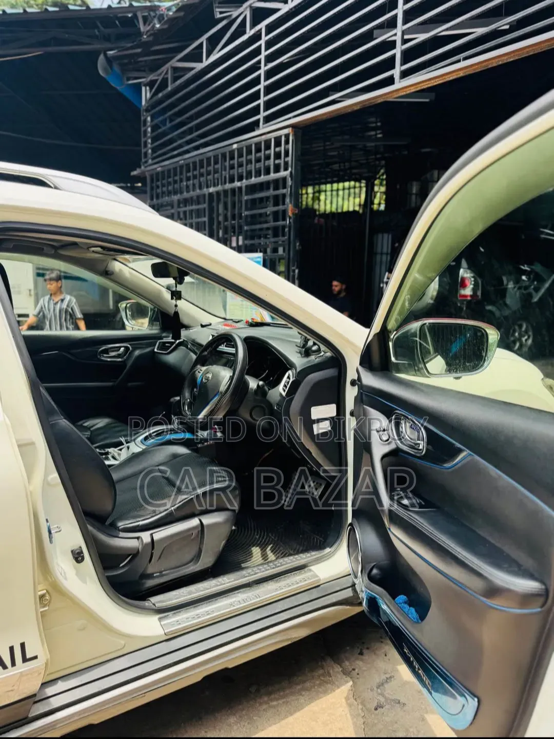 Nissan X-Trail 2.0 Hybrid FWD 2015 Pearl
