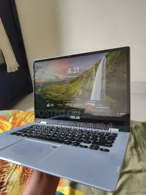Laptop ASUS 4gb SSD 256gb