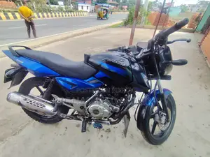 Bajaj Pulsar 150 2017 Blue
