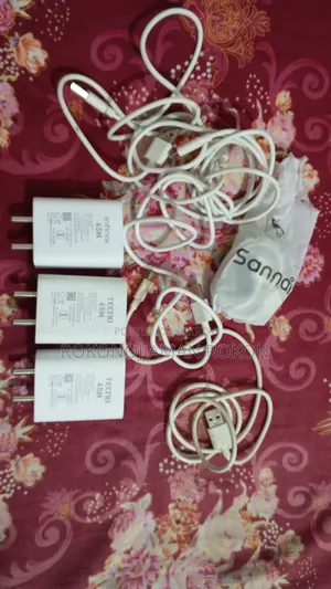 অরজিনাল ৪৫ডব্লিউ চার্জার বিক্রি হবে