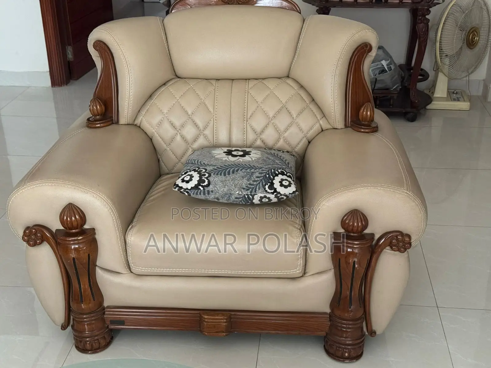 Classical Sofa Set