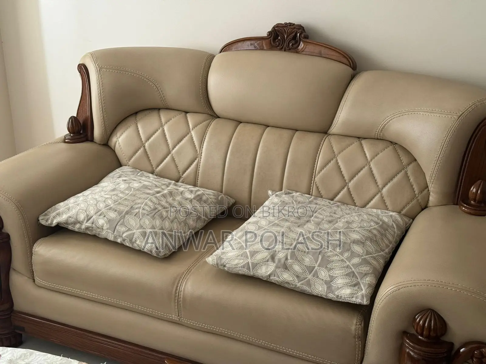 Classical Sofa Set