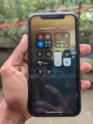 Apple iPhone XR 64 GB Black
