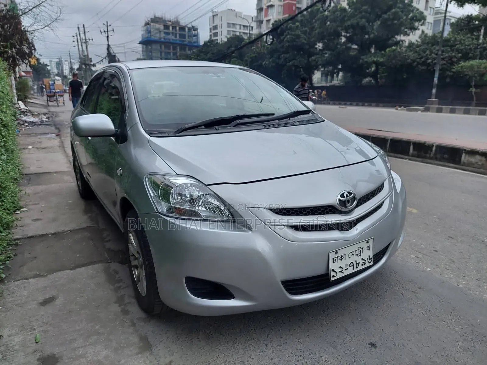 টয়োটা বেল্টা ২০০৫ সিলভার