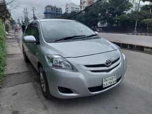 টয়োটা বেল্টা ২০০৫ সিলভার