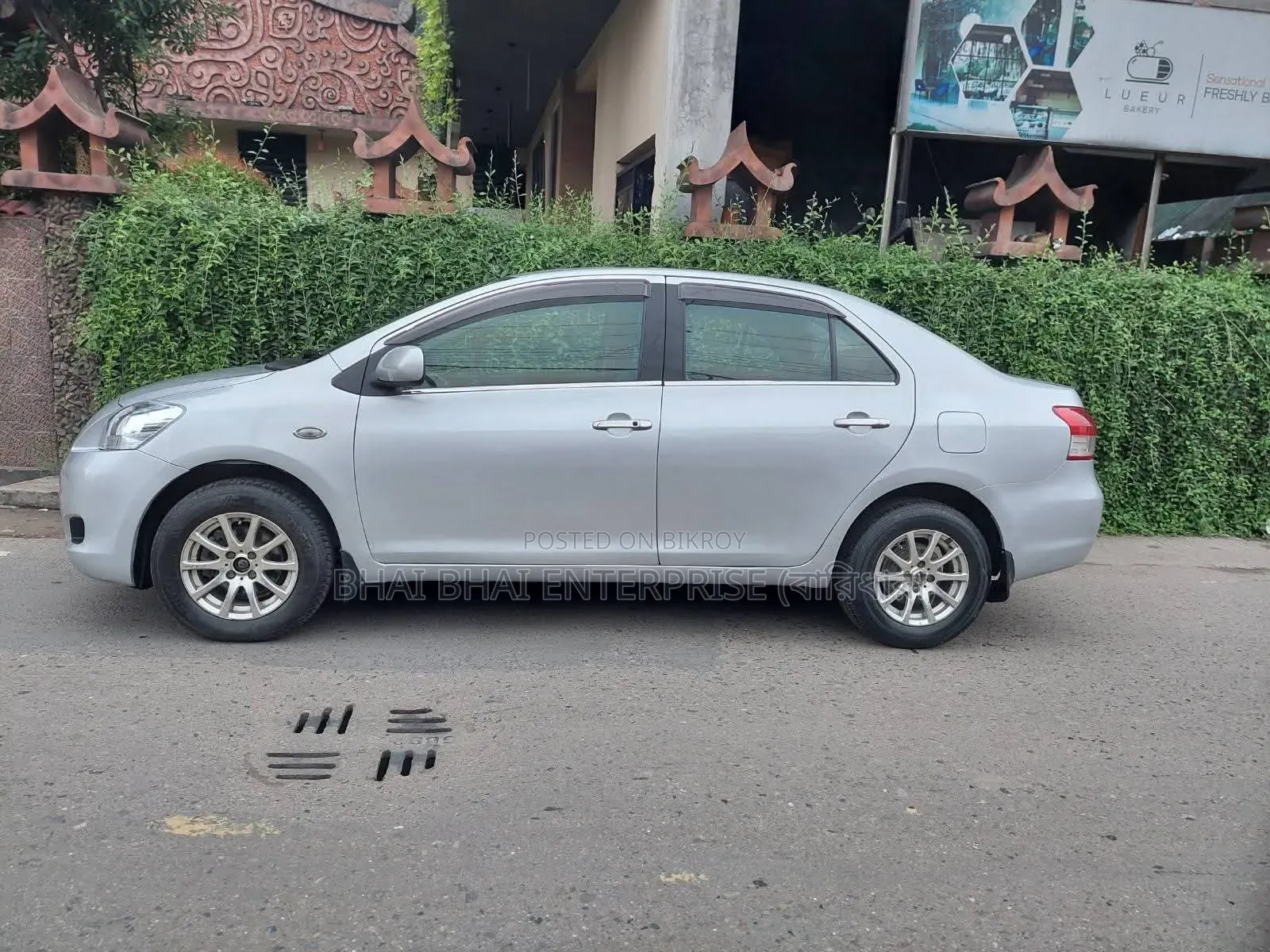 টয়োটা বেল্টা ২০০৫ সিলভার