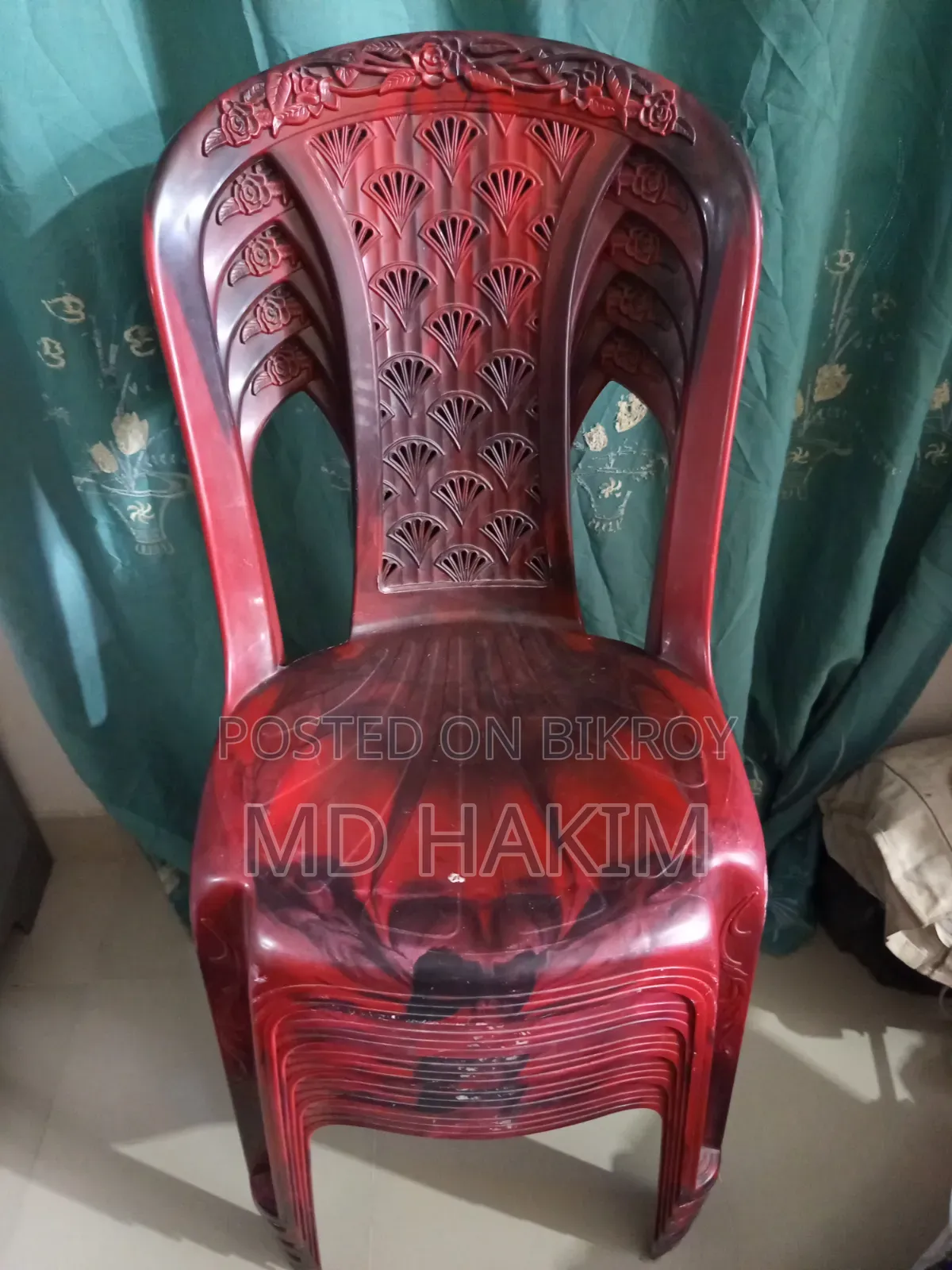 5 Bengal Chairs Like New