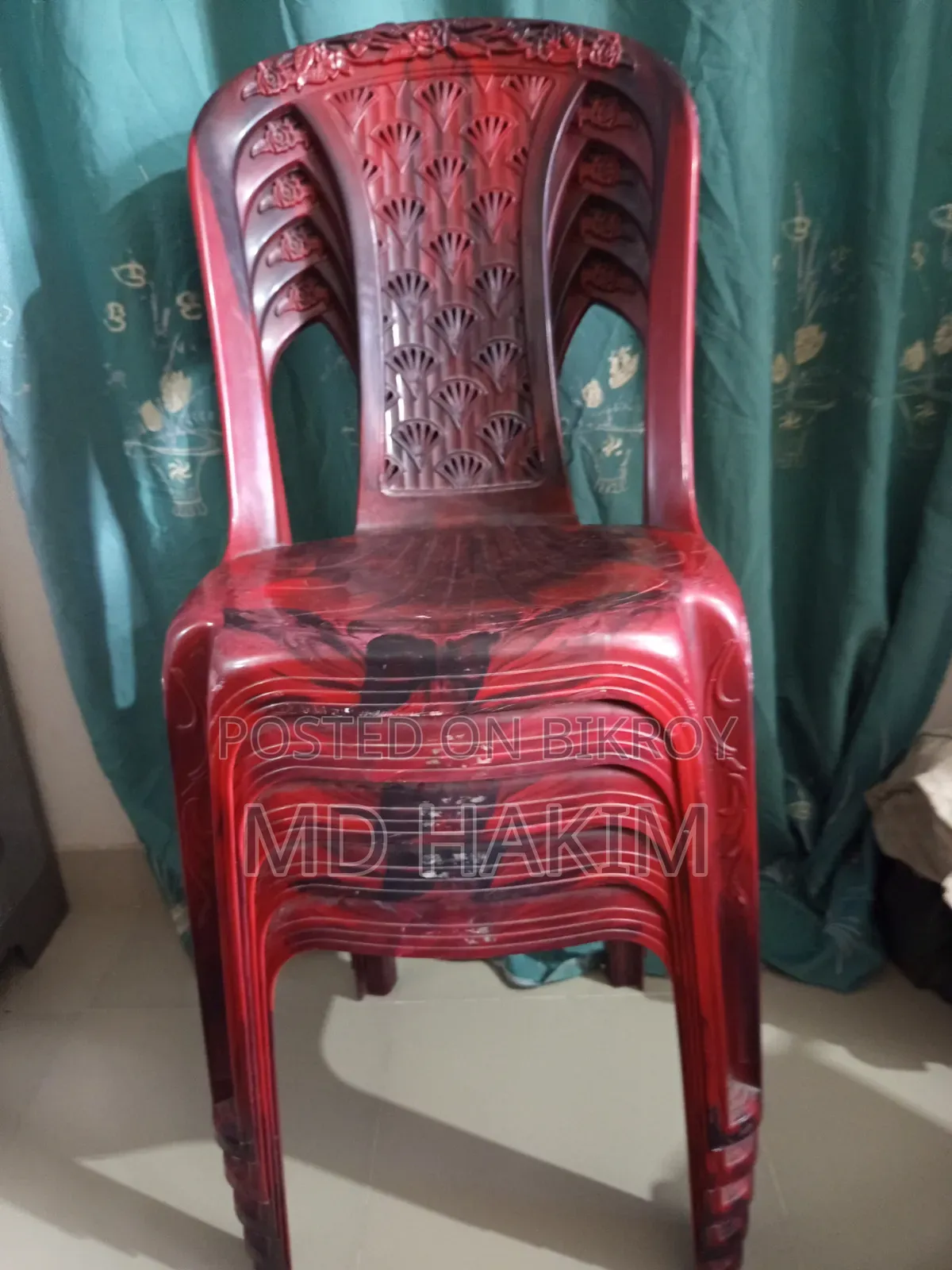5 Bengal Chairs Like New