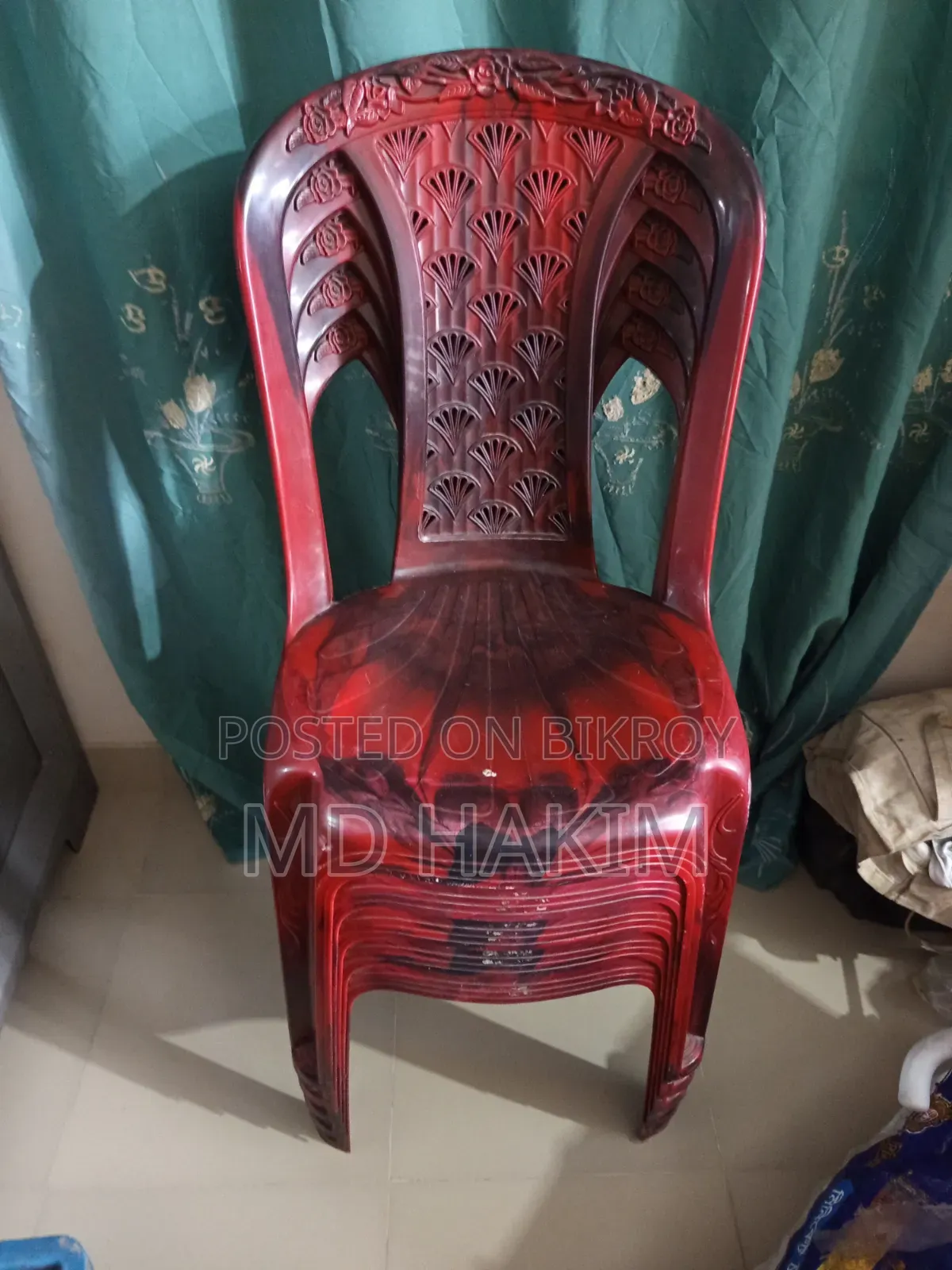 5 Bengal Chairs Like New